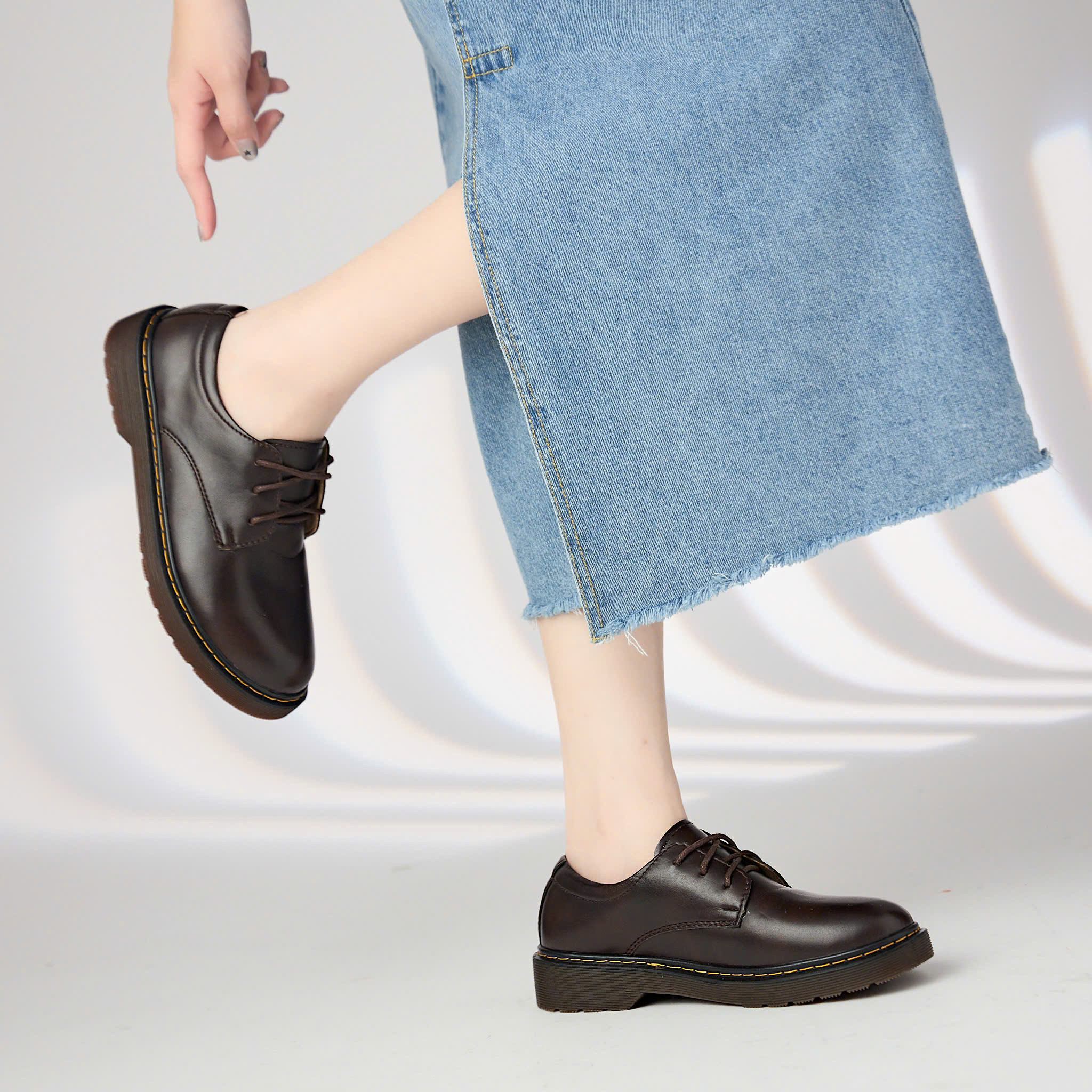 Giày Oxford MWC S121 (9637) - Giày Oxford Chất Liệu Da Kiểu Dáng Buộc Dây Basic