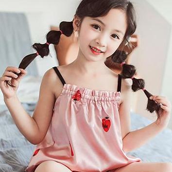 Đồ bộ bé gái hình dâu tây siêu dễ thương