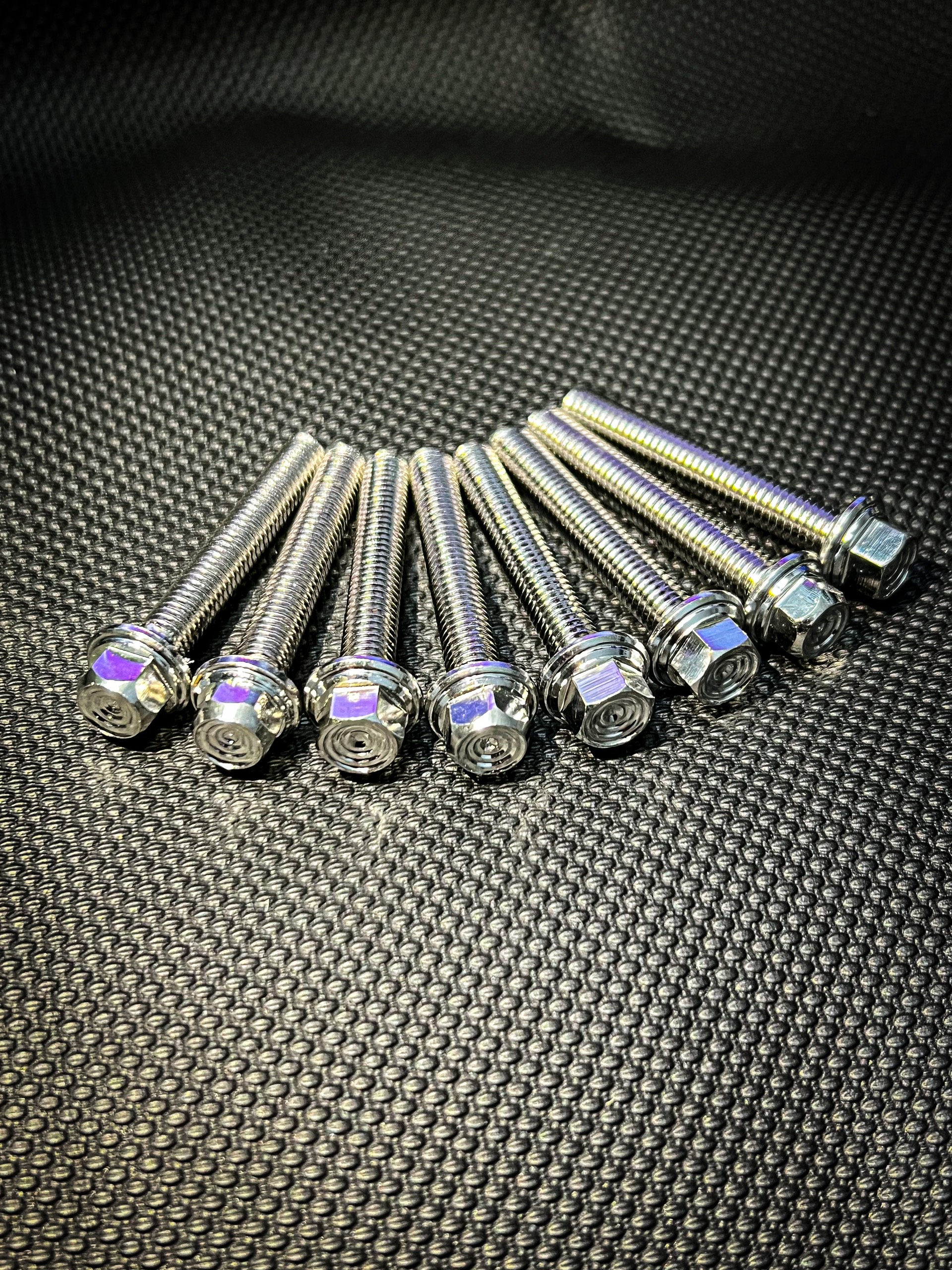 Ốc lốc 6li đầu trụ Inox 304 CNC mẩu thái V2 thông dụng các loại, gắn nhiều xe máy