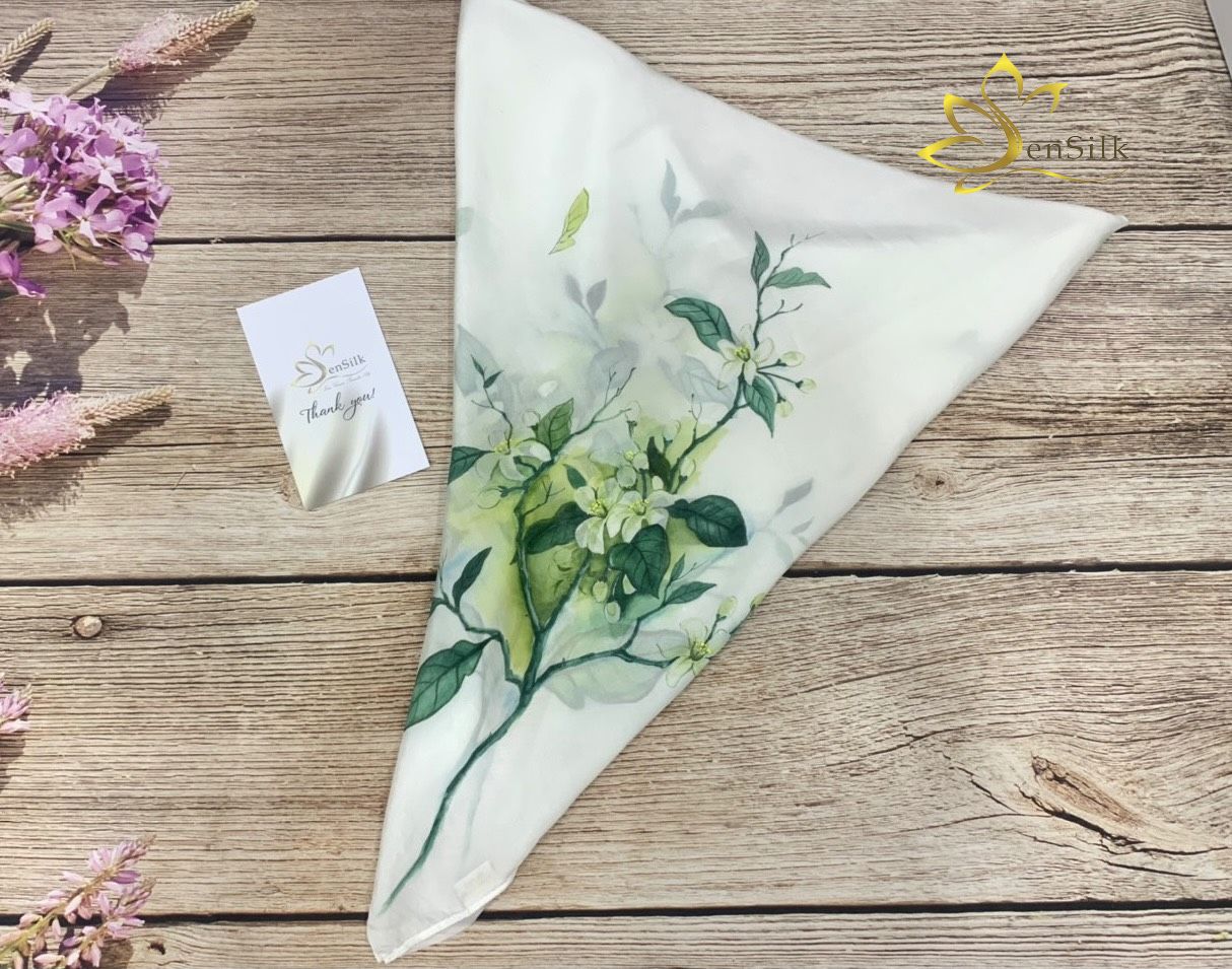 Khăn Lụa Tơ Tằm Vẽ Tay Hoa Bưởi, Khăn Lụa Vuông Cao Cấp, Khăn Lụa Đẹp, Tơ Lụa Bảo Lộc 75x75cm