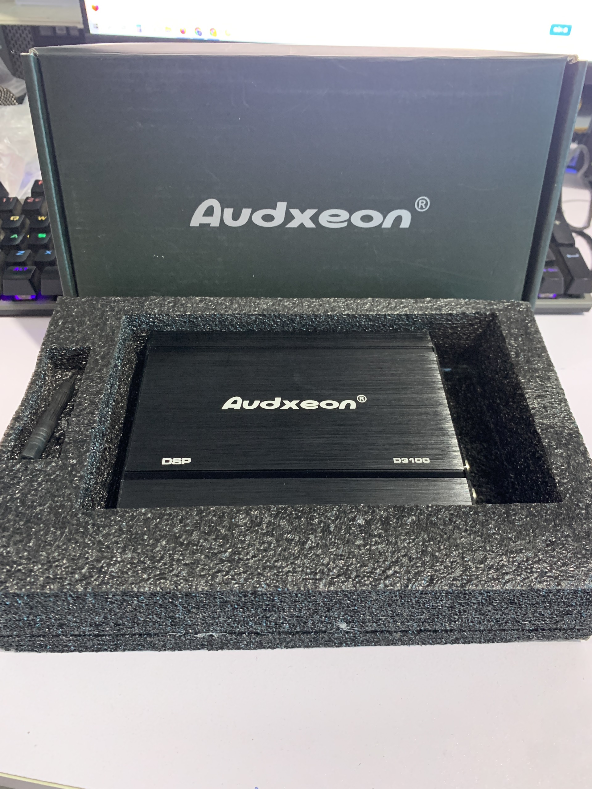 Amply DSP Audxeon D3100 cao cấp 12v Dùng Cho Màn Hình Android Cắm Giắc Zin không cần đấu nối