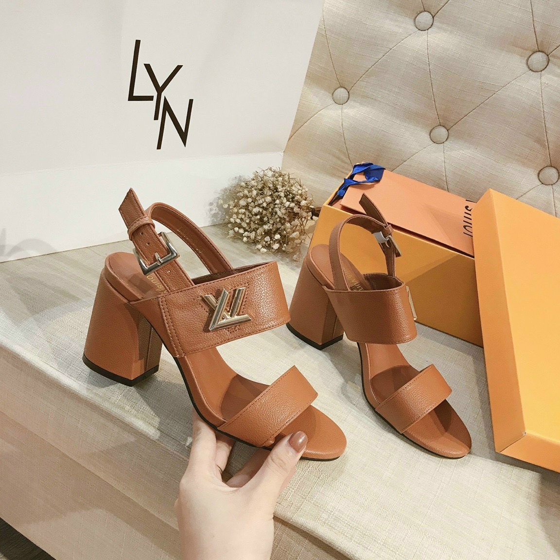 Sandal sang chảnh sịn xò fullbox