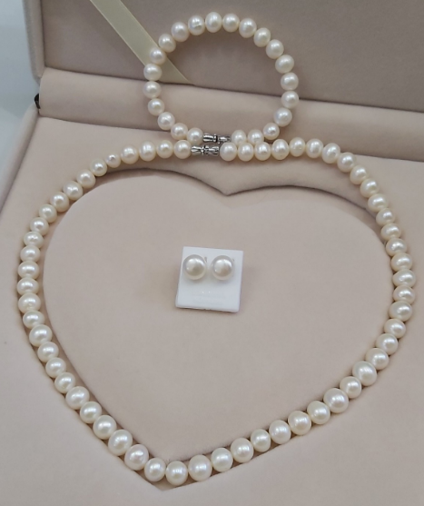Bộ ngọc trai nuôi phú quốc 3 món ,Chuỗi cổ ,vòng tay ,bông tai ,ngọc 9 ly ,( hình shop chụp thật 100%) tư vấn khách tận tình