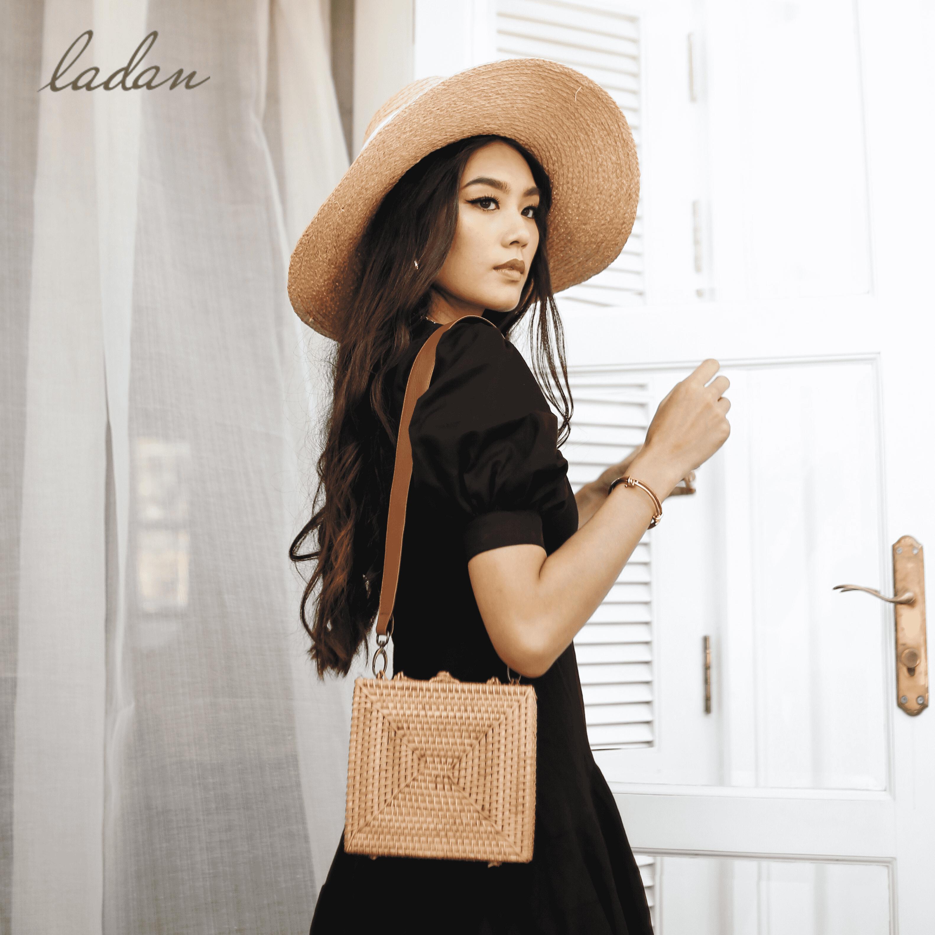 Đầm Linen Đen M Ladan