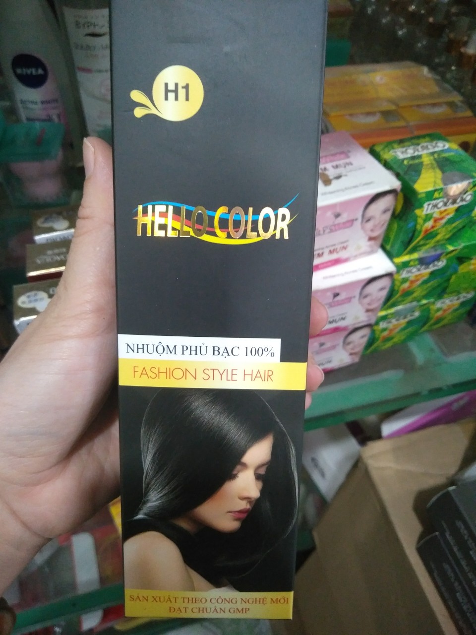 em nhuộm tóc thảo dược phủ bạc HELLO COLOR 60 ML