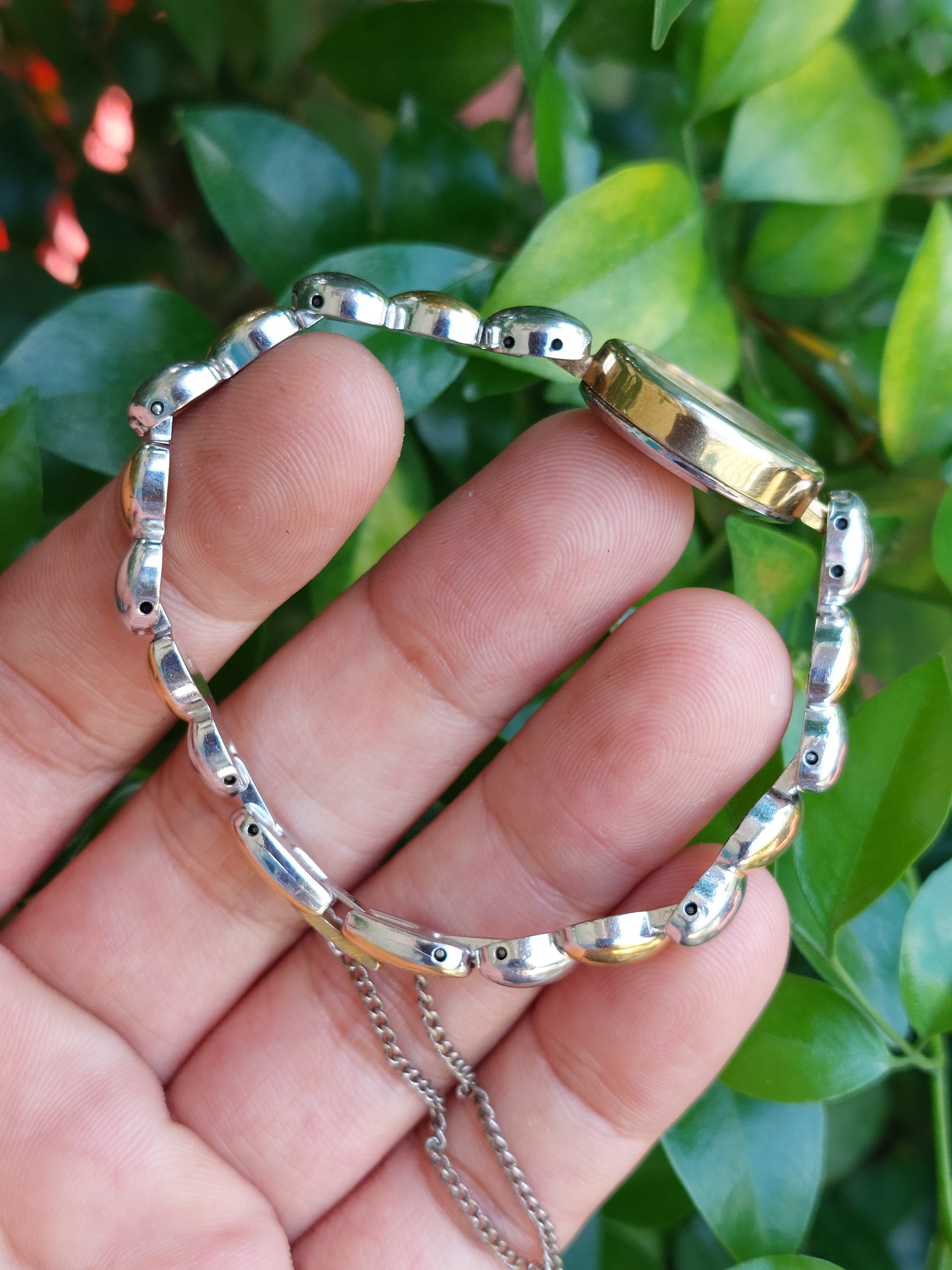 Đồng hồ nữ thời trang Allba hàng secondhand chạy pin