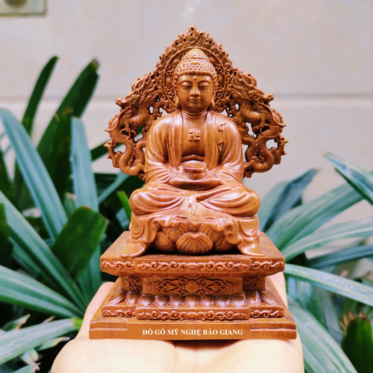 Tượng phật a di đà gỗ bách xanh