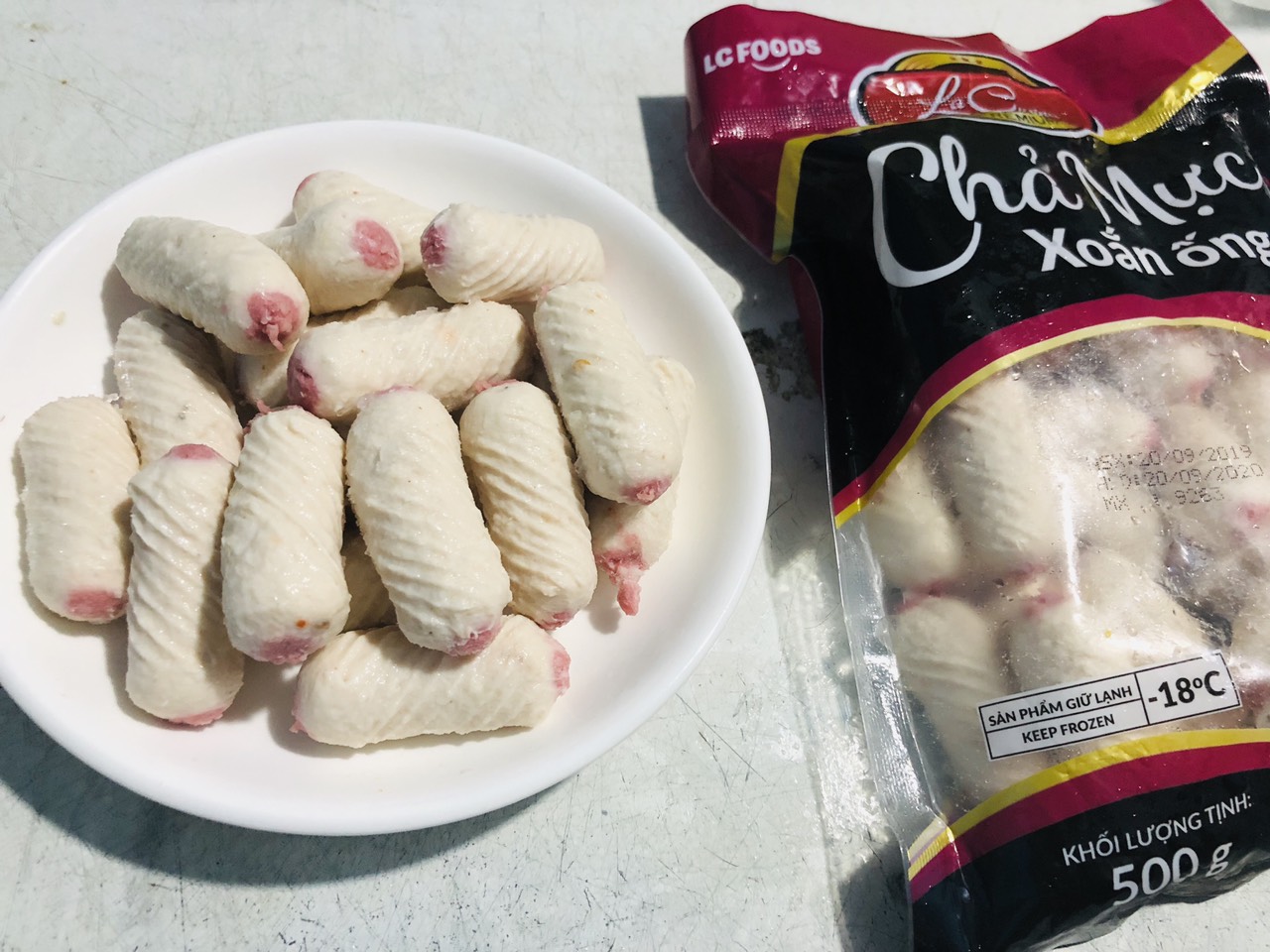 100g chả mực xoắn Lacusina thơm ngon