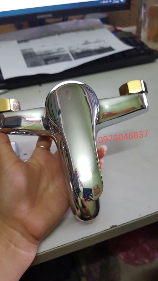 Củ sen tắm nóng lạnh JODEN