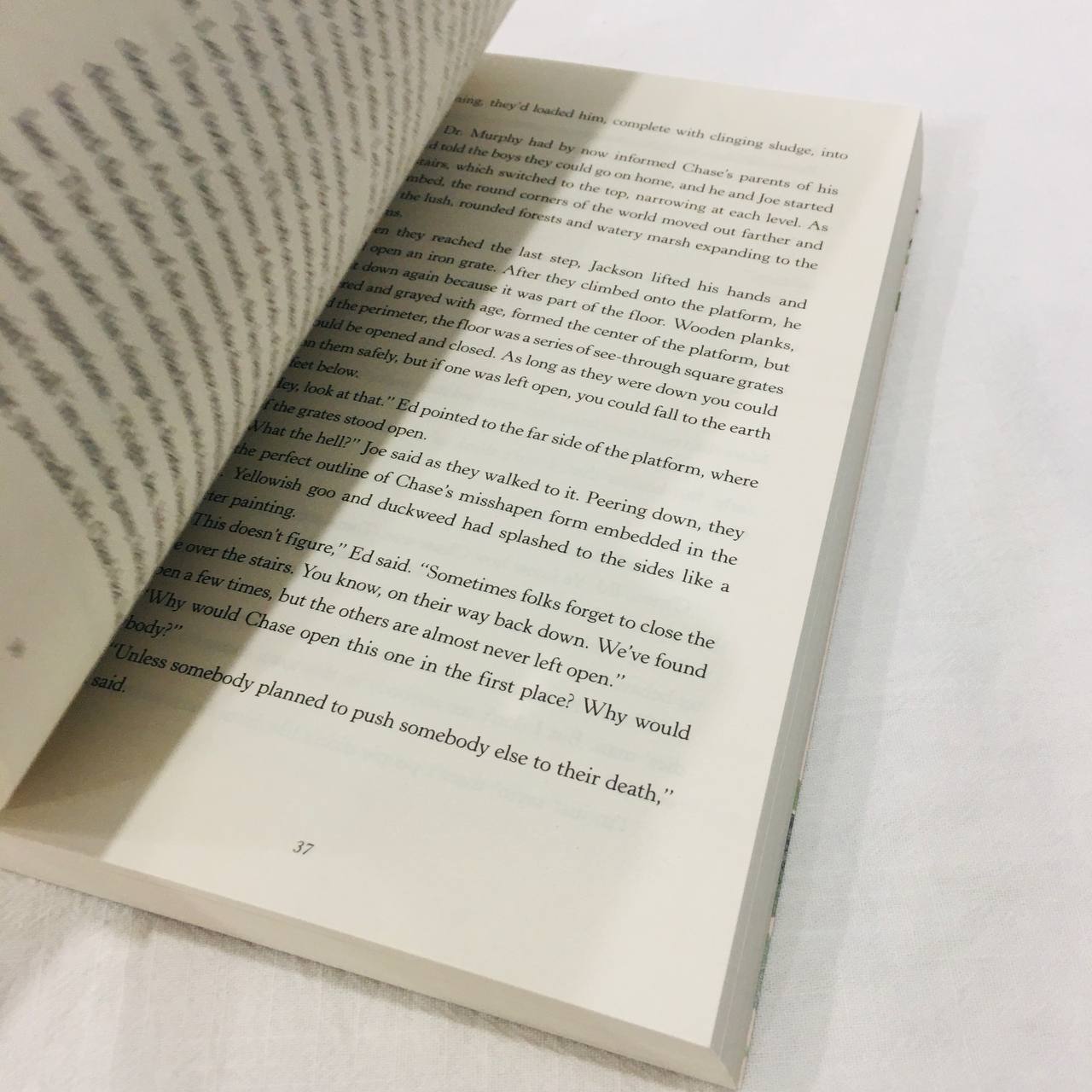 Sách - Where the Crawdads Sing by Delia Owens