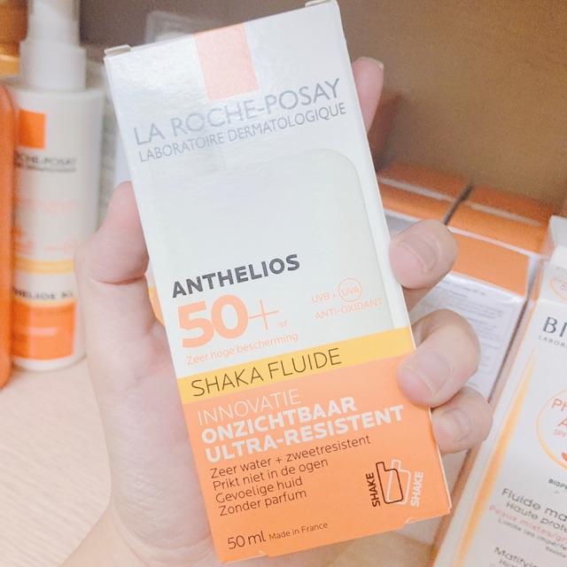 Kem chống nắng Laroche posay Shaka fluid