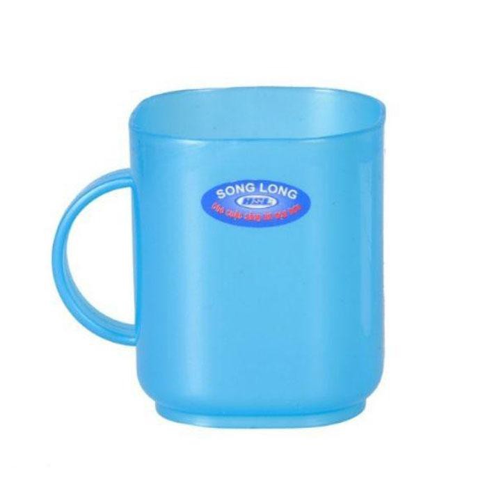 Cốc nhựa Song Long vuông có quai cầm - Dung tích 300ml