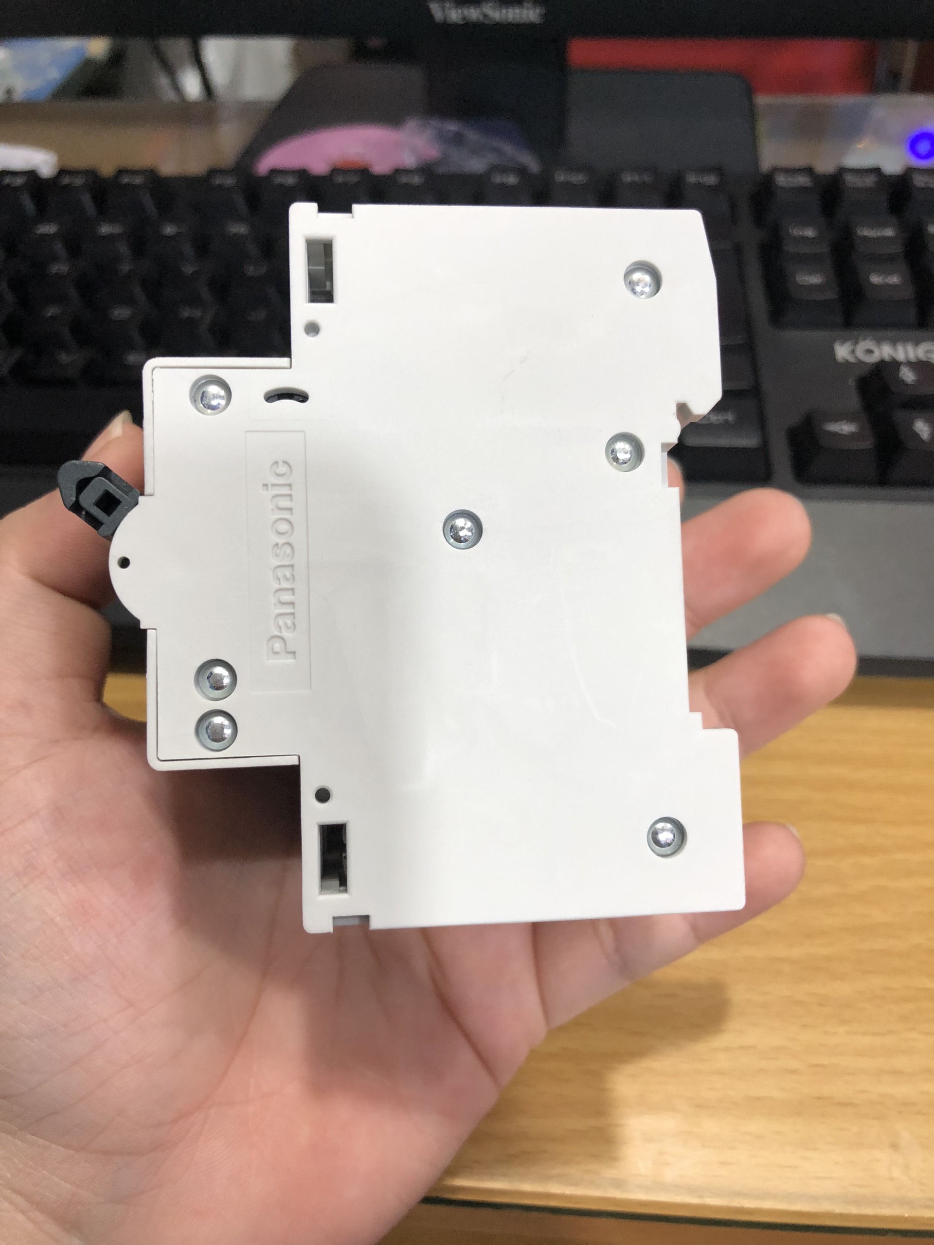 Cầu dao tự động (Aptomat) Panasonic 3 pha DIN BD Breaker DIN Type (16A-20A-25A-32A-40A-50A-63A-80A-100A) - Hàng chính hãng