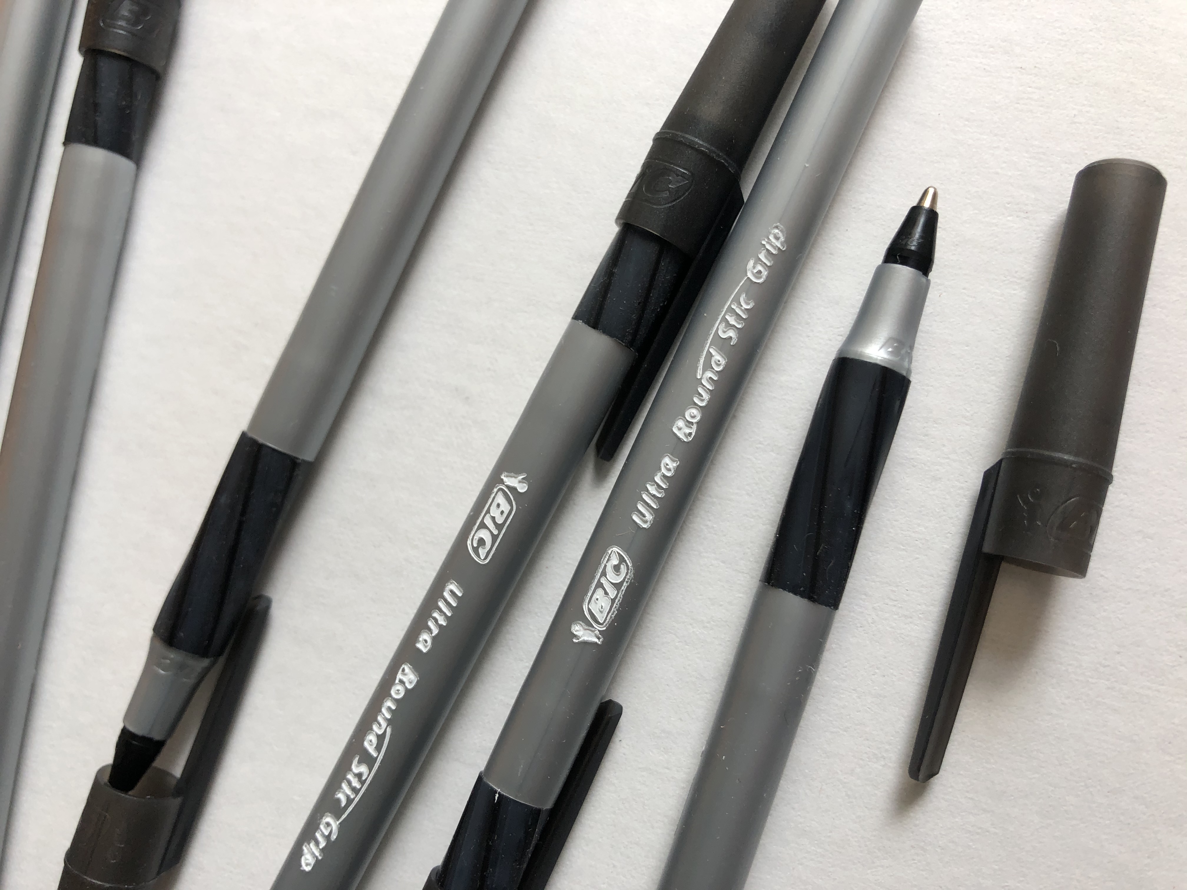 [HCM]6 bút BIC grip pen tapping