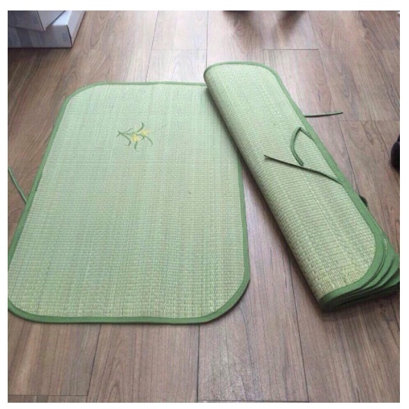 Chiếu cói cho trẻ sơ sinh