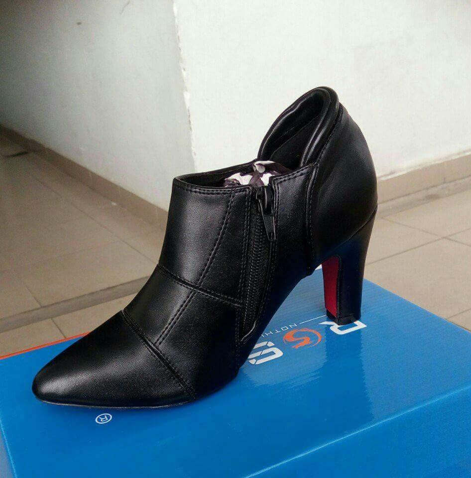 GIÀY BOOT NỮ ROSATA RO27 - GIÀY BOOT NỮ THẤP CỔ 7CM SANG TRỌNG