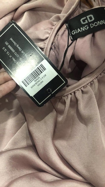 Đầm thiết kế Giang Donna