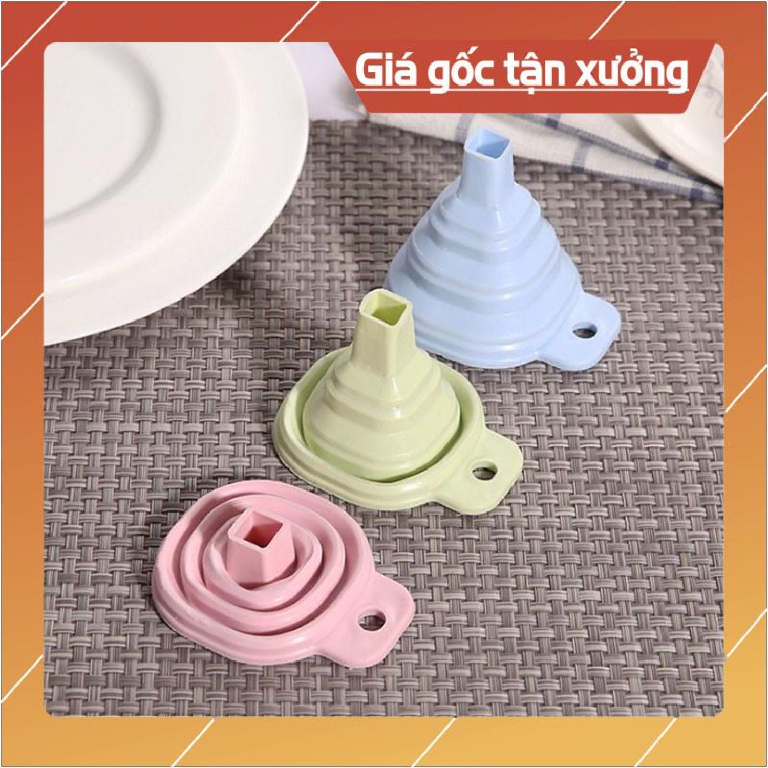 Phễu silicone dạng gấp gọn đa năng tiện lợi