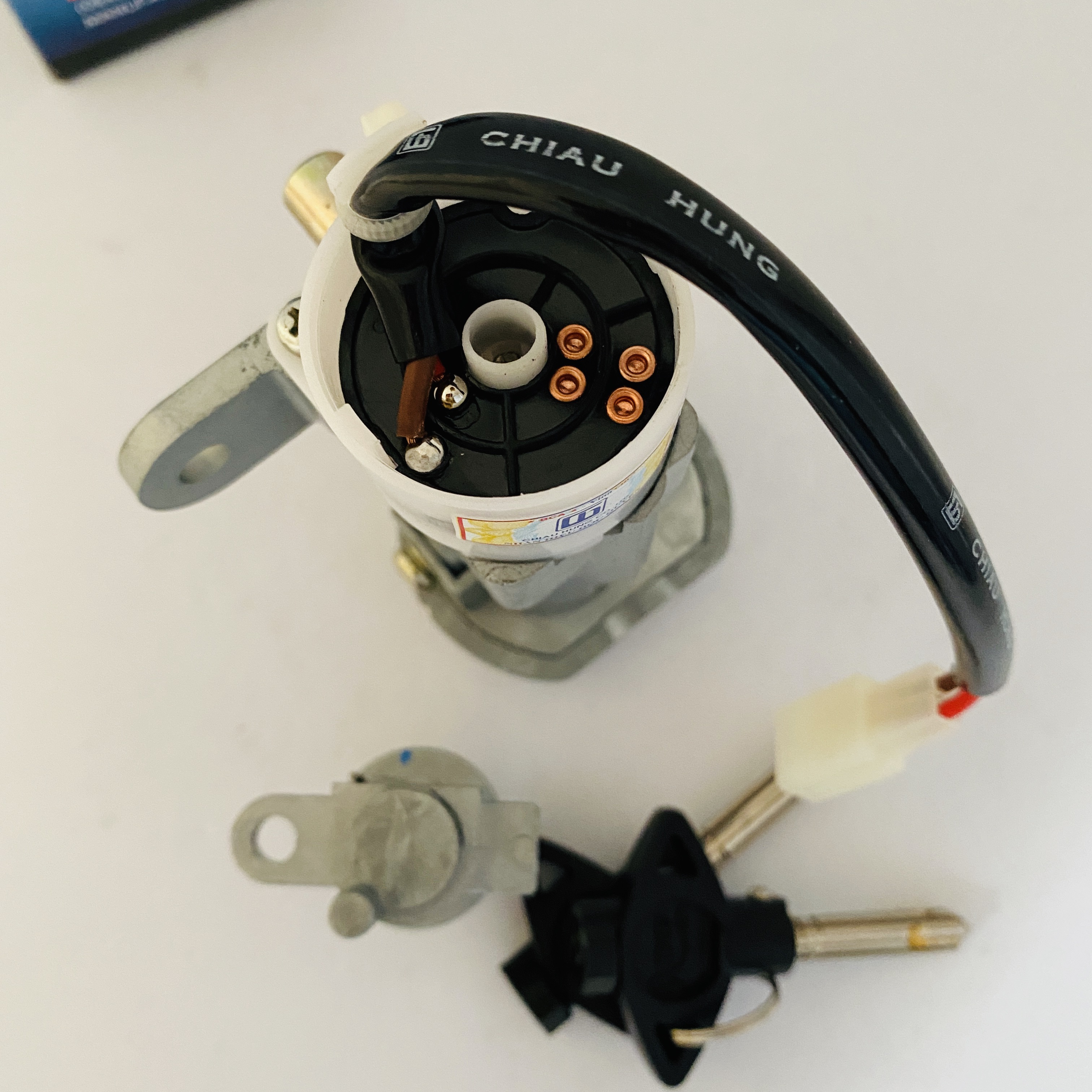 Ổ Khóa Từ 8 Cạnh Yamaha Jupiter Garvitar