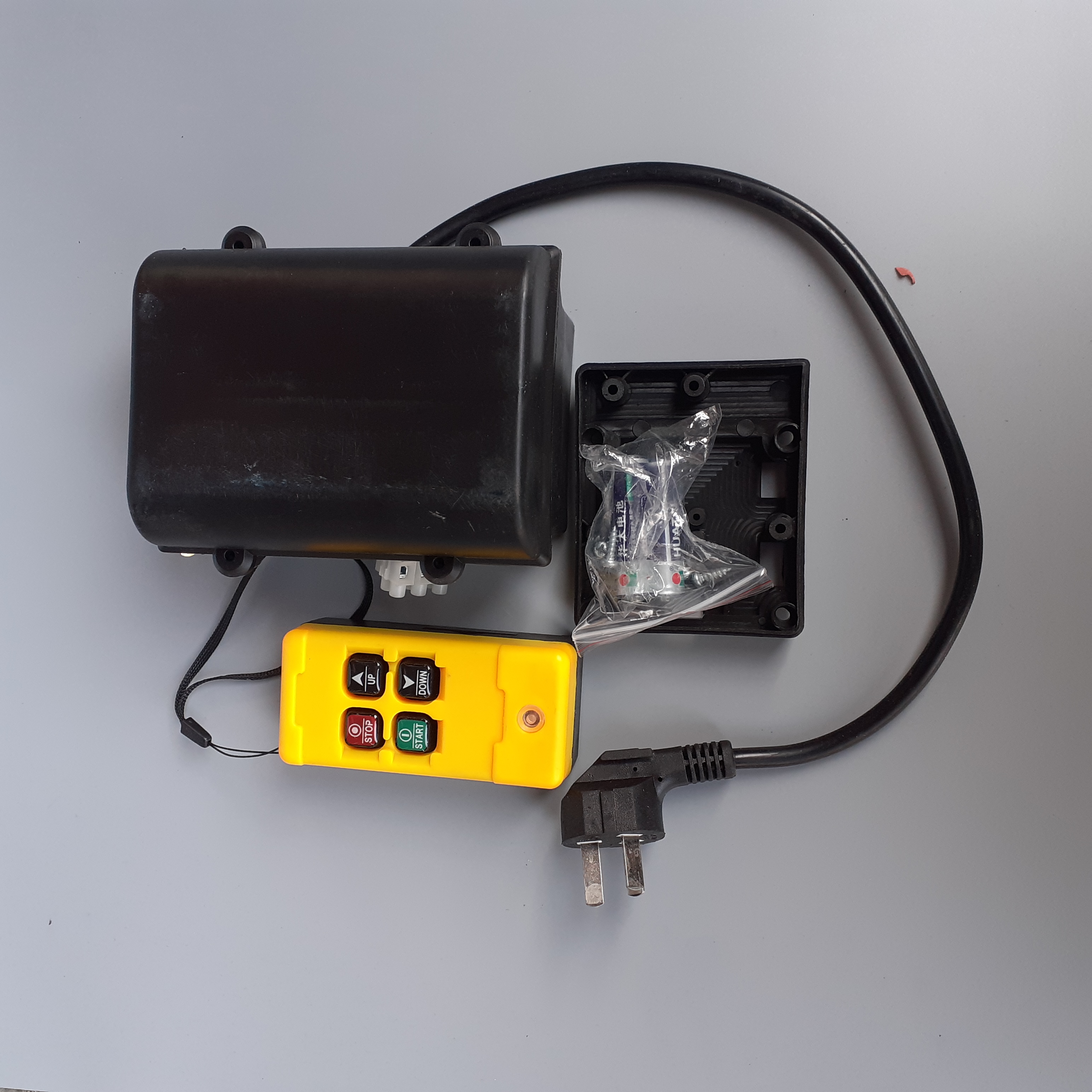 Điều khiển từ xa cho máy tời điện 220v
