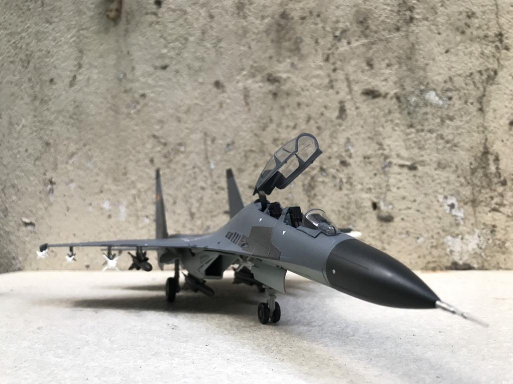 Mô hình máy bay Tiêm kích SU-30MKK 1:72