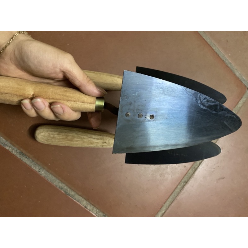 Bay xây dựng loại xịn