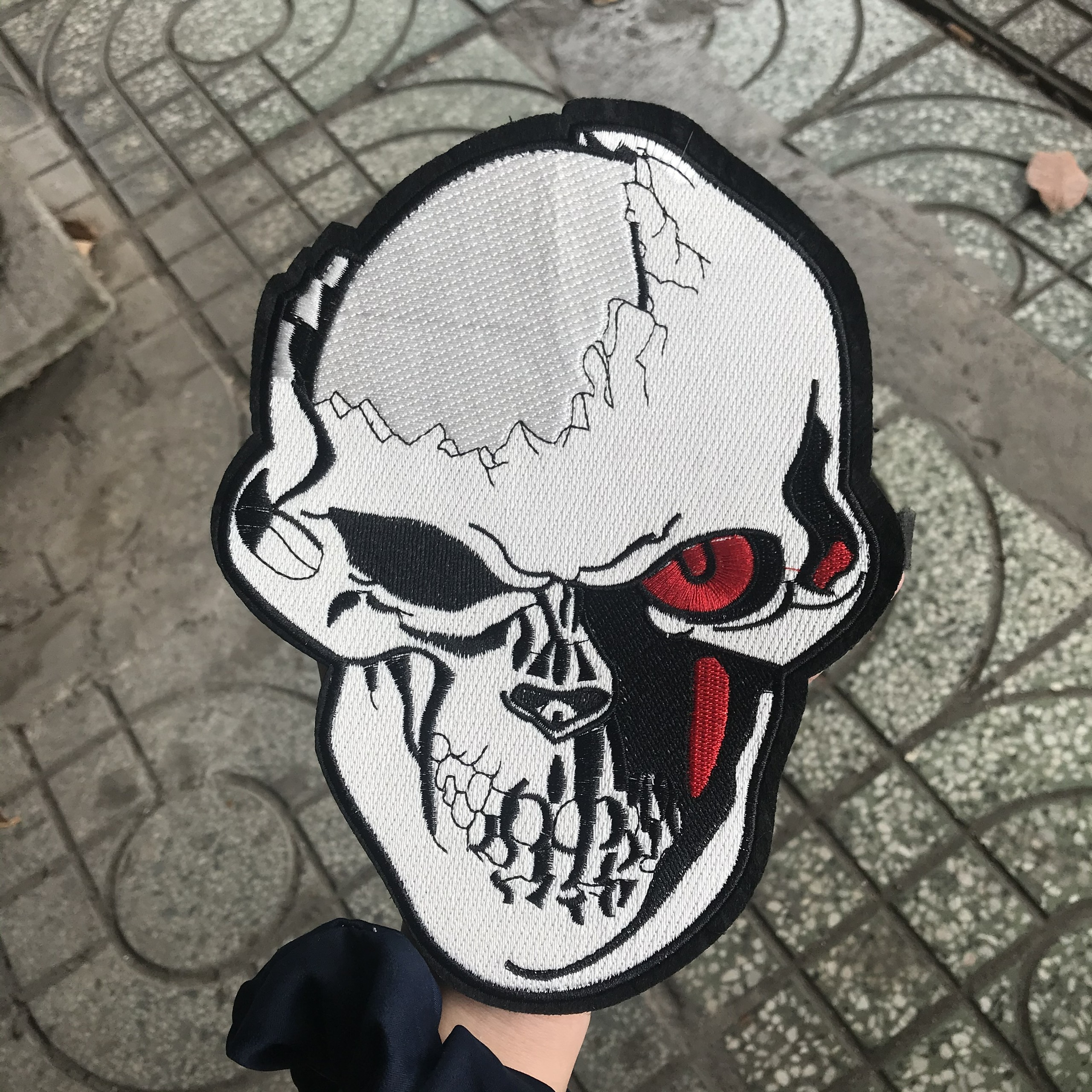 HÌNH ỦI LỚN ỦI QUẦN ÁO