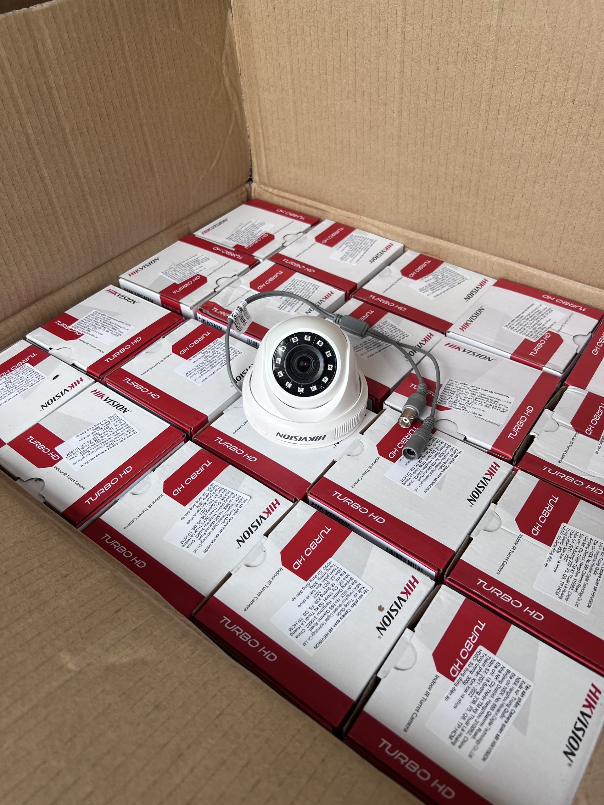 Camera HIKVISION HDTVI 2MP Dome DS-2CE56D0T-IR