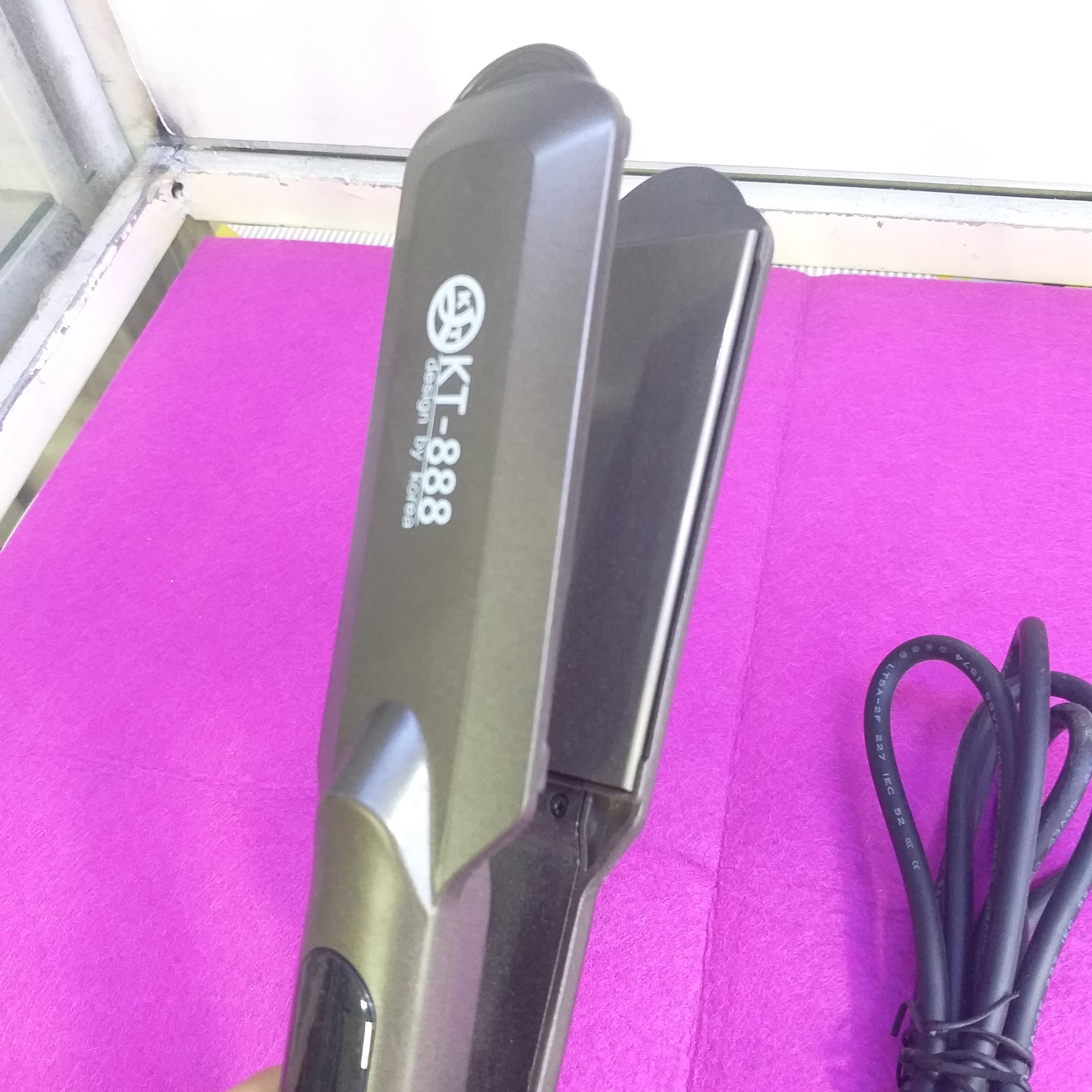 Máy kẹp duỗi tóc KT-888 ( Công nghẹ Hàn Quốc )