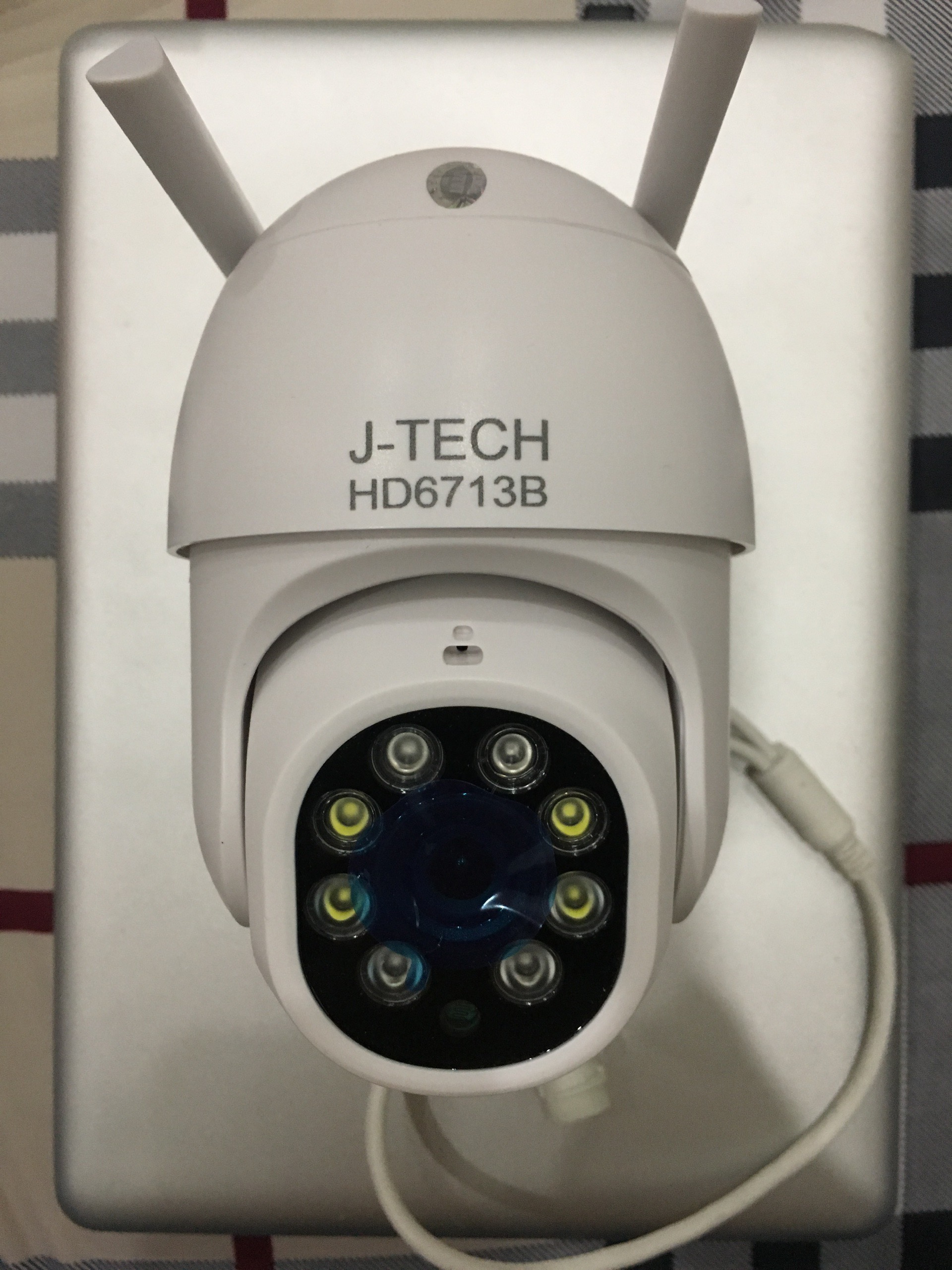 [HCM]CAMERA WIFI IP J-TECH HD6713B (2MP XOAY SMART LIGHT)