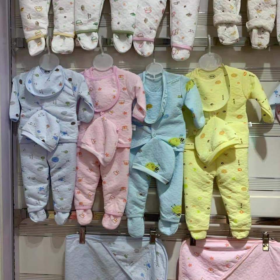 (Hot)Set 5 món sơ sinh (Bộ dài tay cho bé sơ sinh kèm mũ, yếm chất nỉ xốp cực đẹp),Đồ bộ sơ sinh cho bé