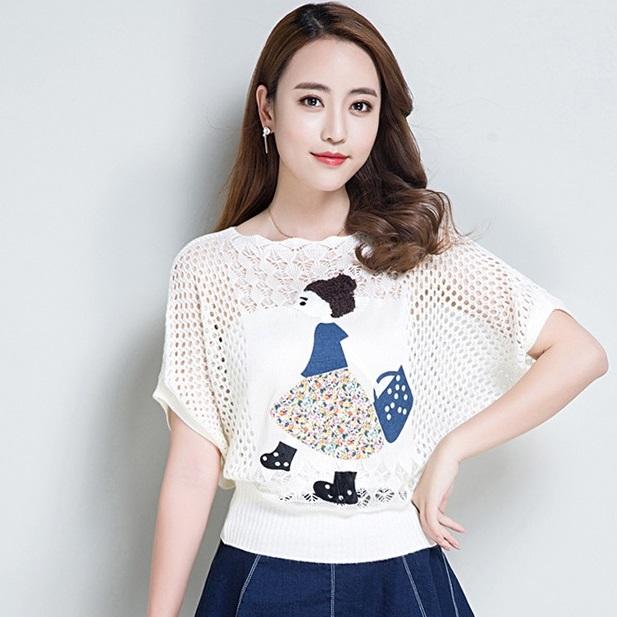 Áo len lưới mỏng tay cánh dơi họa tiết cô gái al37