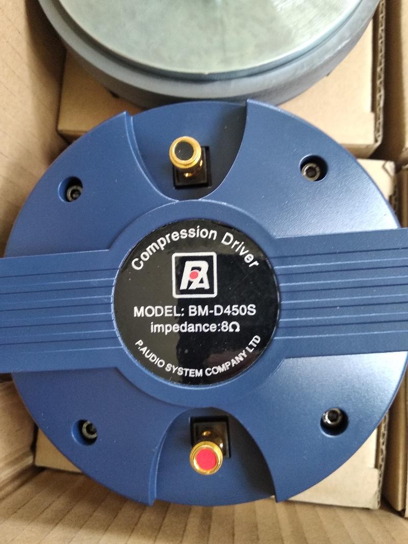 một chiếc loa treble pa 450 hàng nhập - pa450
