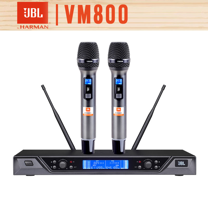 Micro Karaoke Không Dây JBL VM800 - Tính Năng Cảm Biến Tự Ngắt,Mic Nhạy,Chống Hú Tốt,Hút Âm,Tiếng Sáng Và Trong Trẻo.Sóng UHF Khỏe,Phạm Vi Hoạt Động Xa Lên Tới 50m.Bảo Hành 12 Tháng