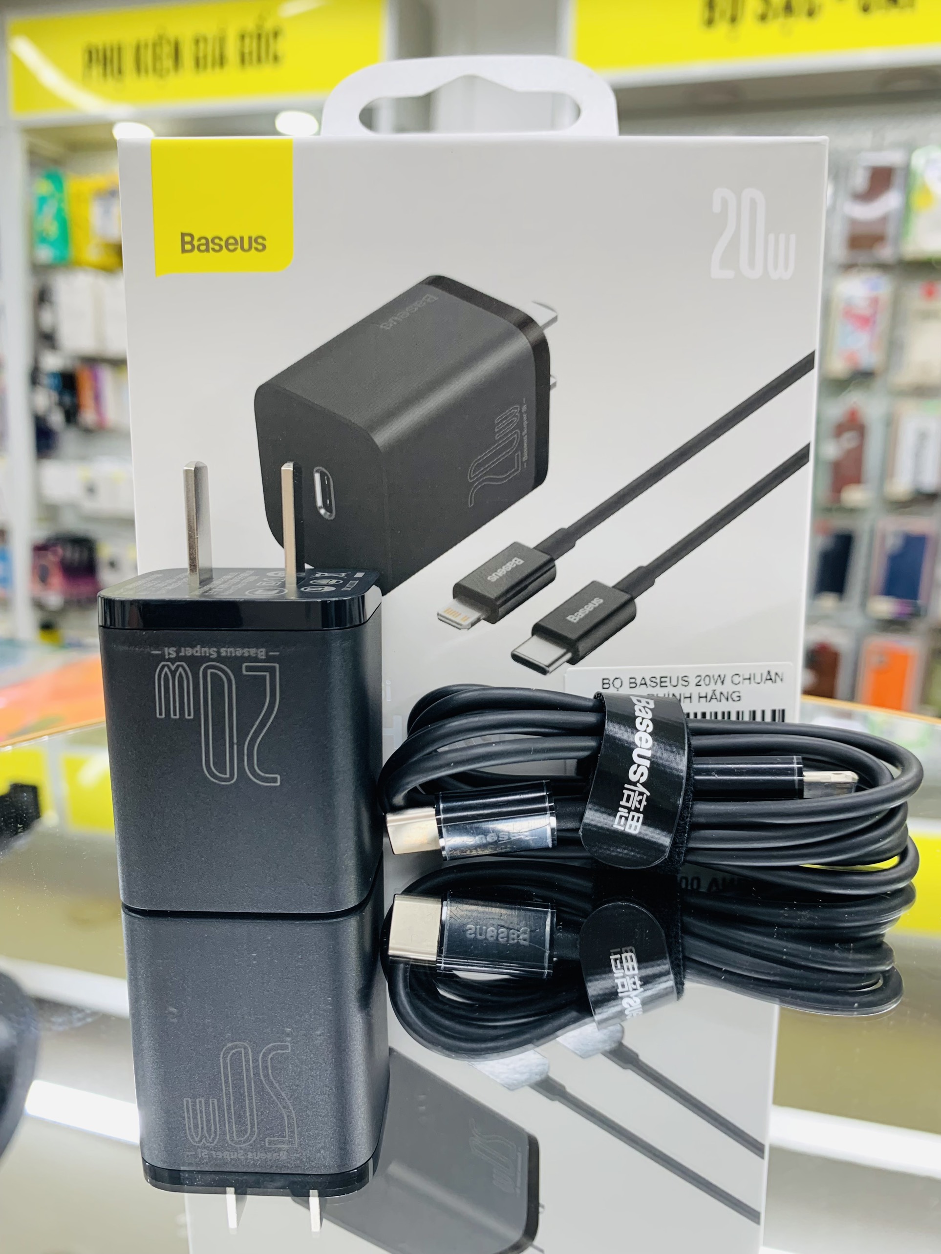 Củ sạc Baseus 20W USB C hỗ trợ sạc nhanh Type C PD cho iPhone 12 Pro Max 11 Mini 8 Plus