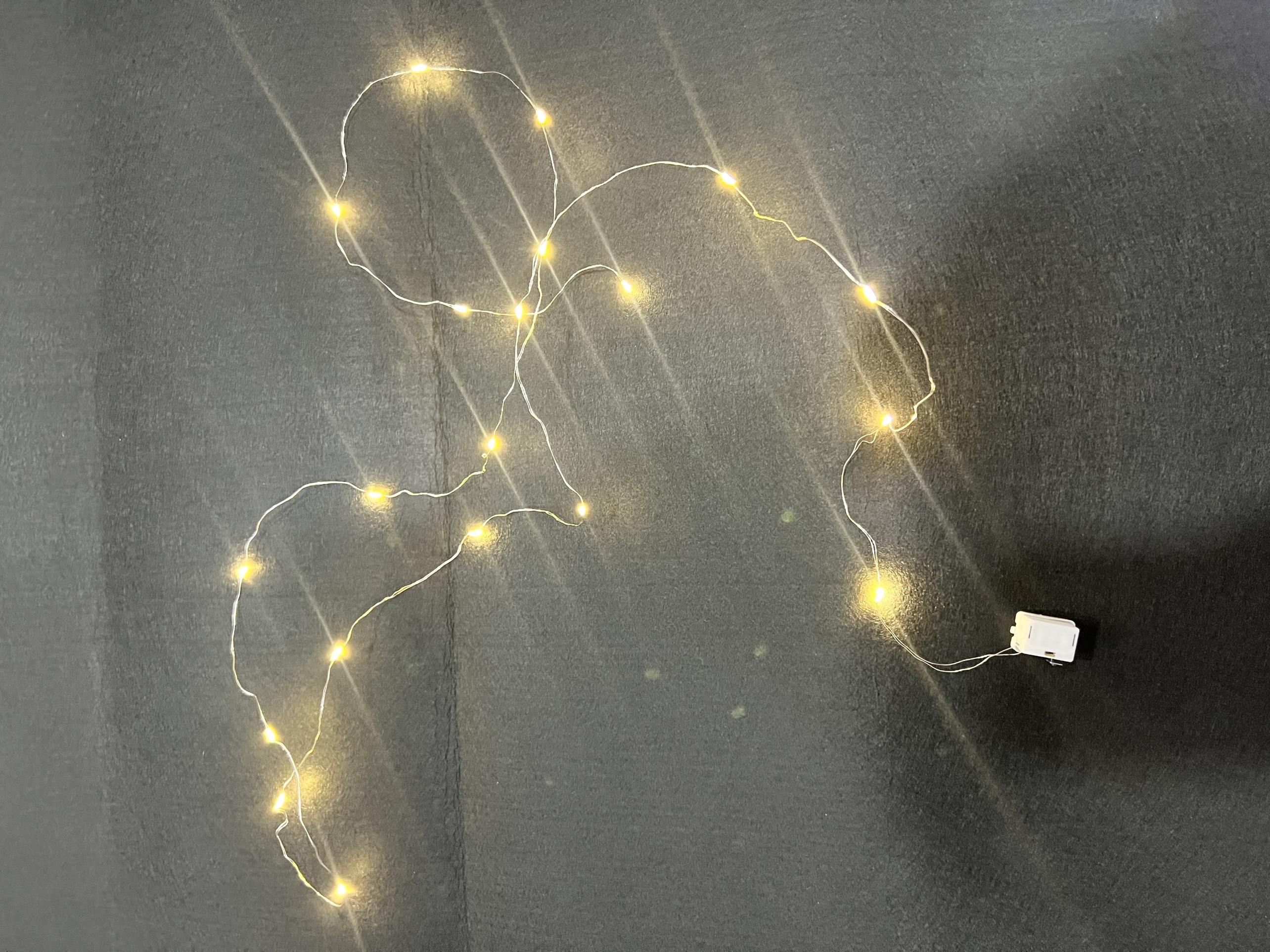 Dây đèn led pin 2met nhấp nháy 3 chế độ ( chớp nhanh , chớp chậm , không chớp )