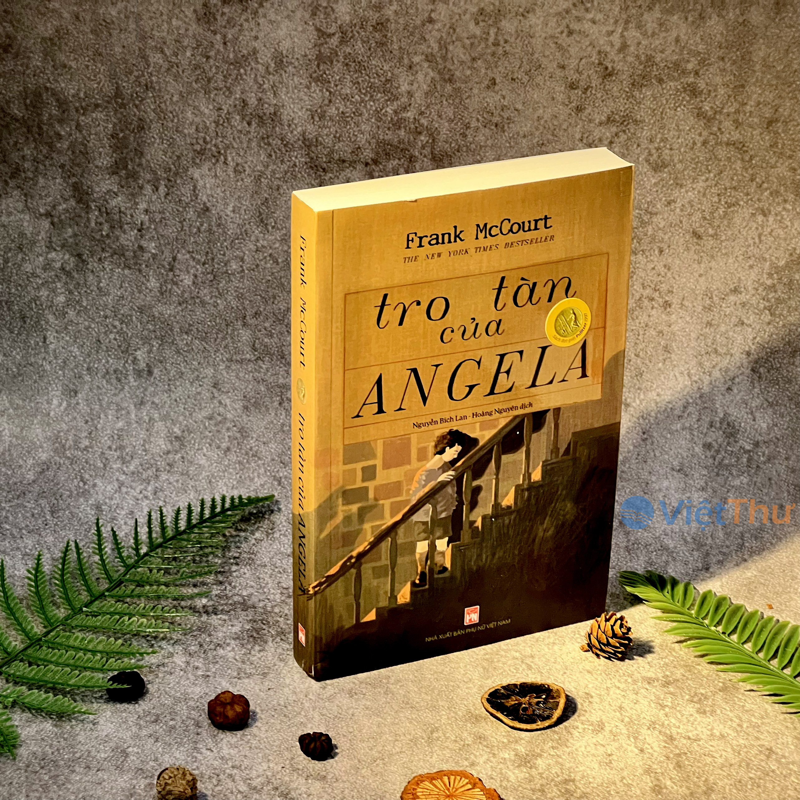 Sách - Tro Tàn Của Angela