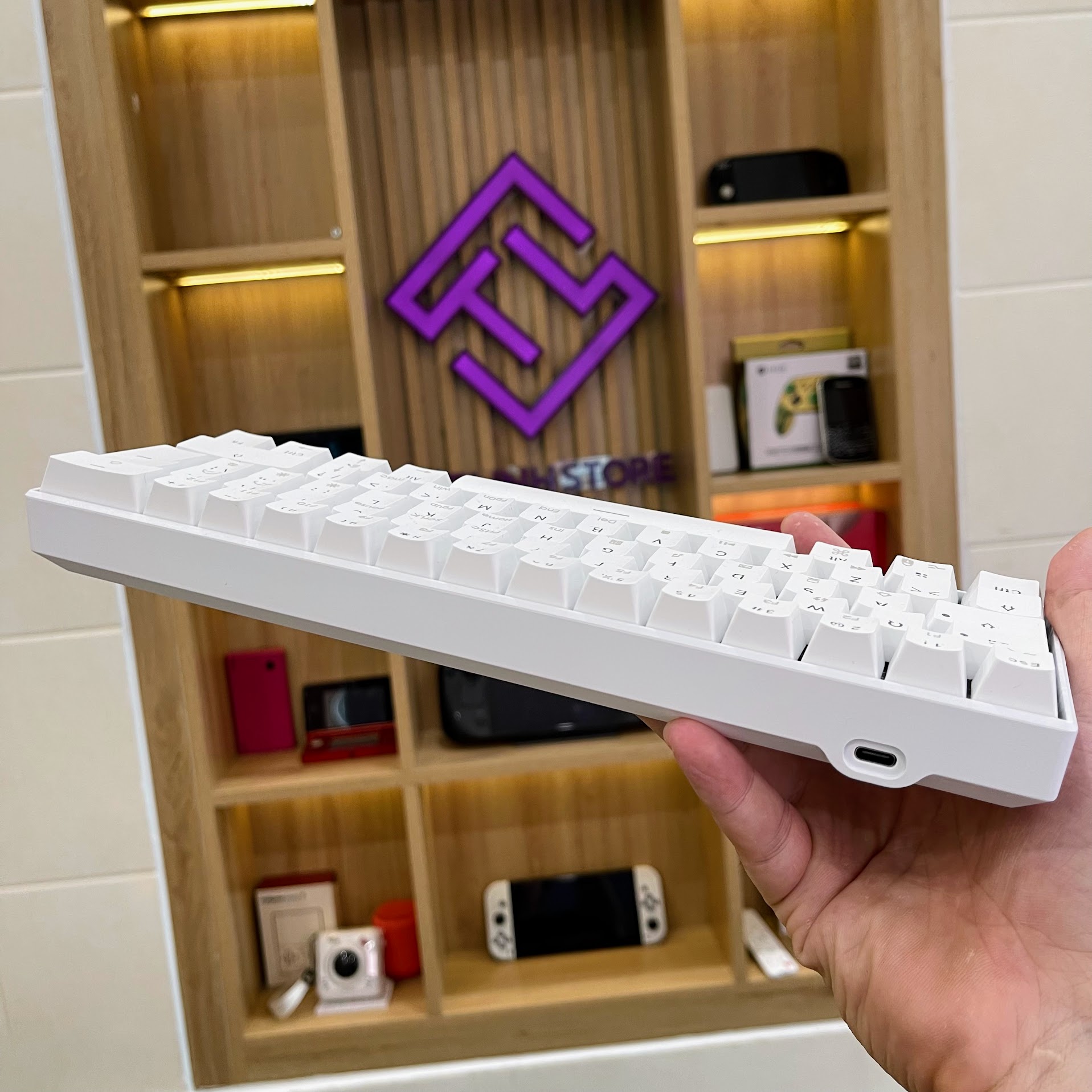 Bàn phím cơ K620 layout 61 phím - Có LED nhiều Switch