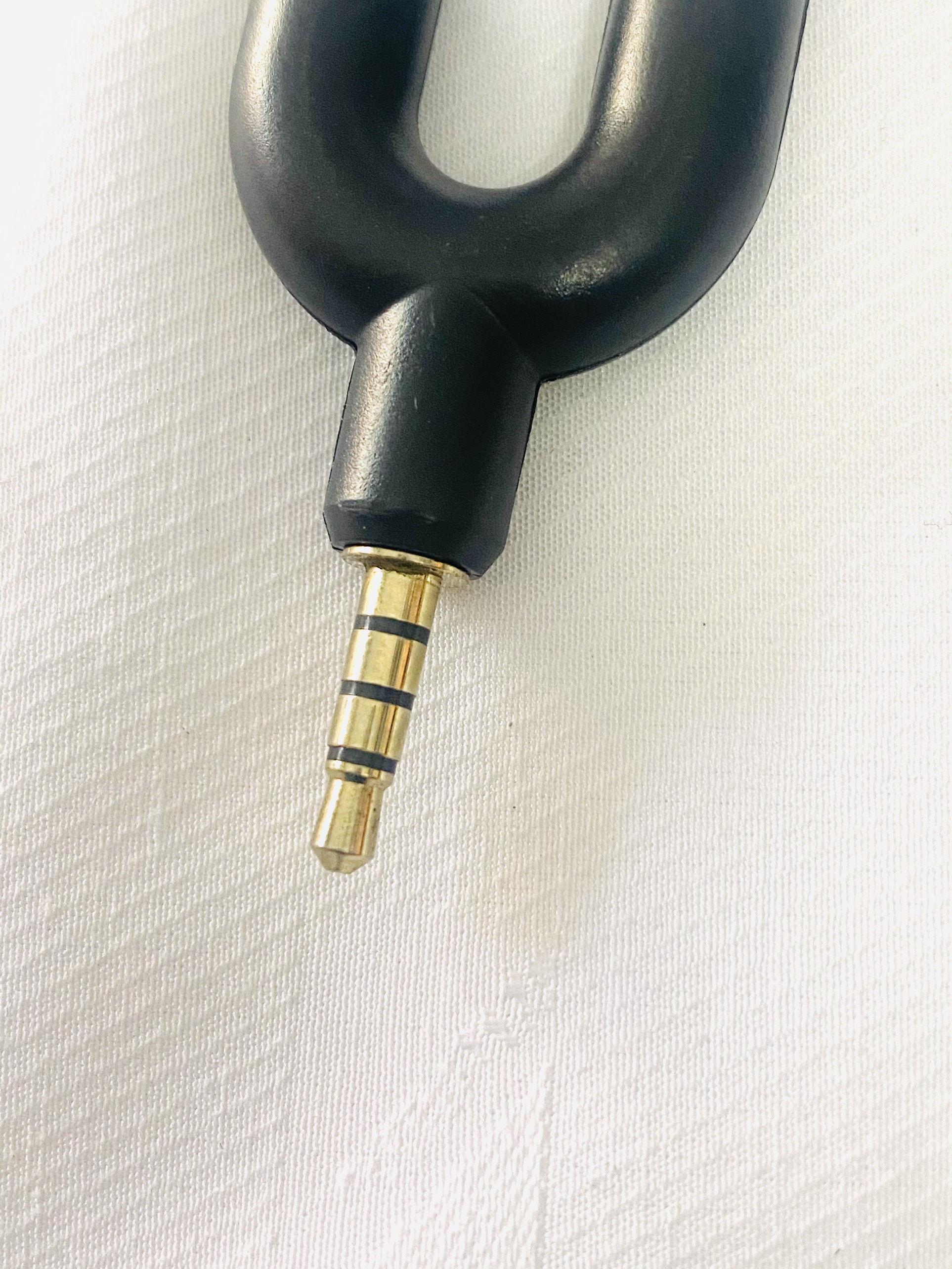 [HCM]Đầu chuyển từ jack 3.5 ly sang 2 lỗ micro + phone ( chữ U)