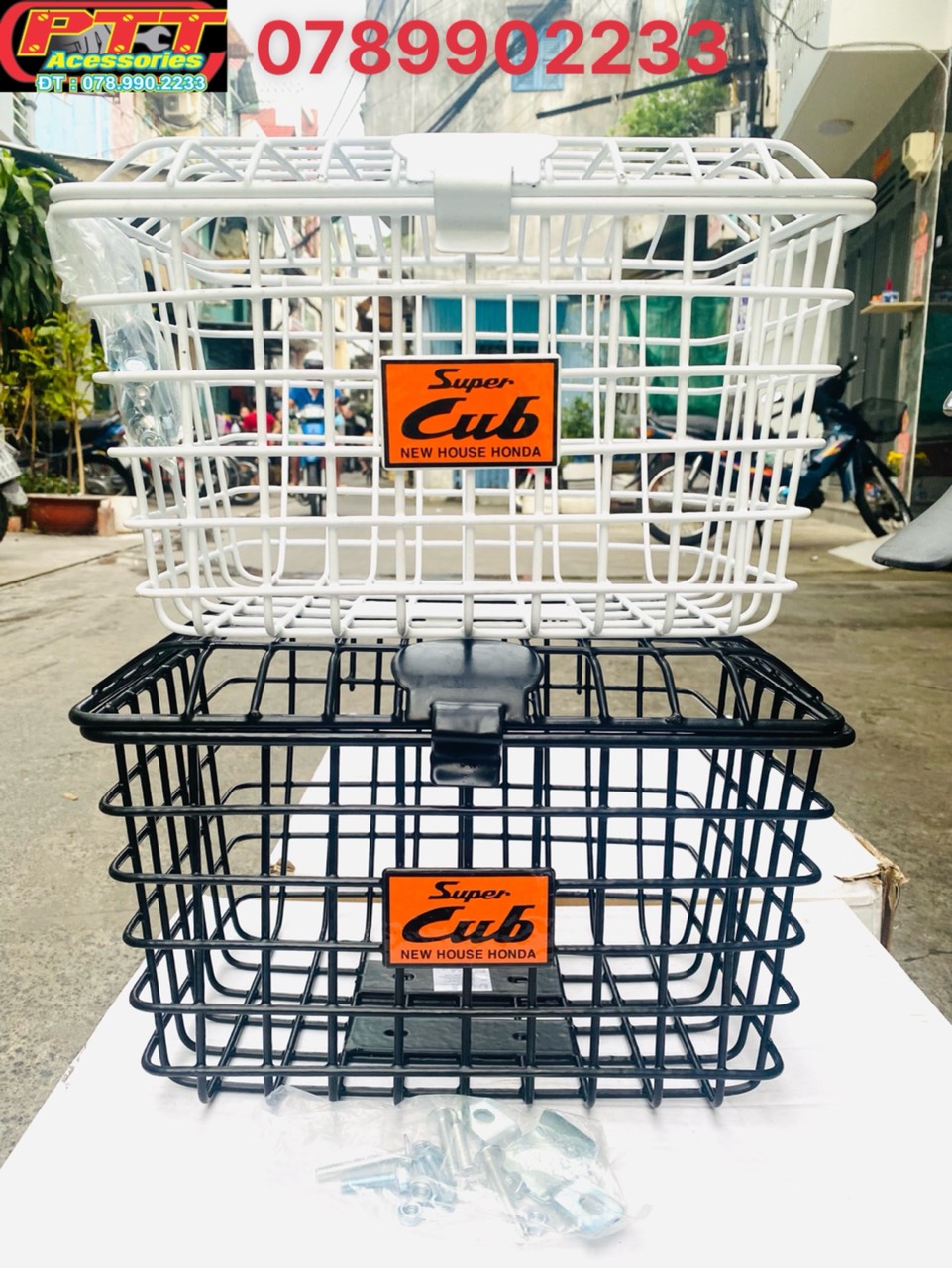 RỔ TRƯỚC XE CUB CÓ NẮP ( ĐẶC BIỆT )