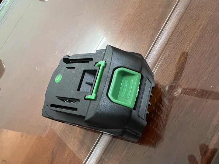 Pin máy rửa xe
