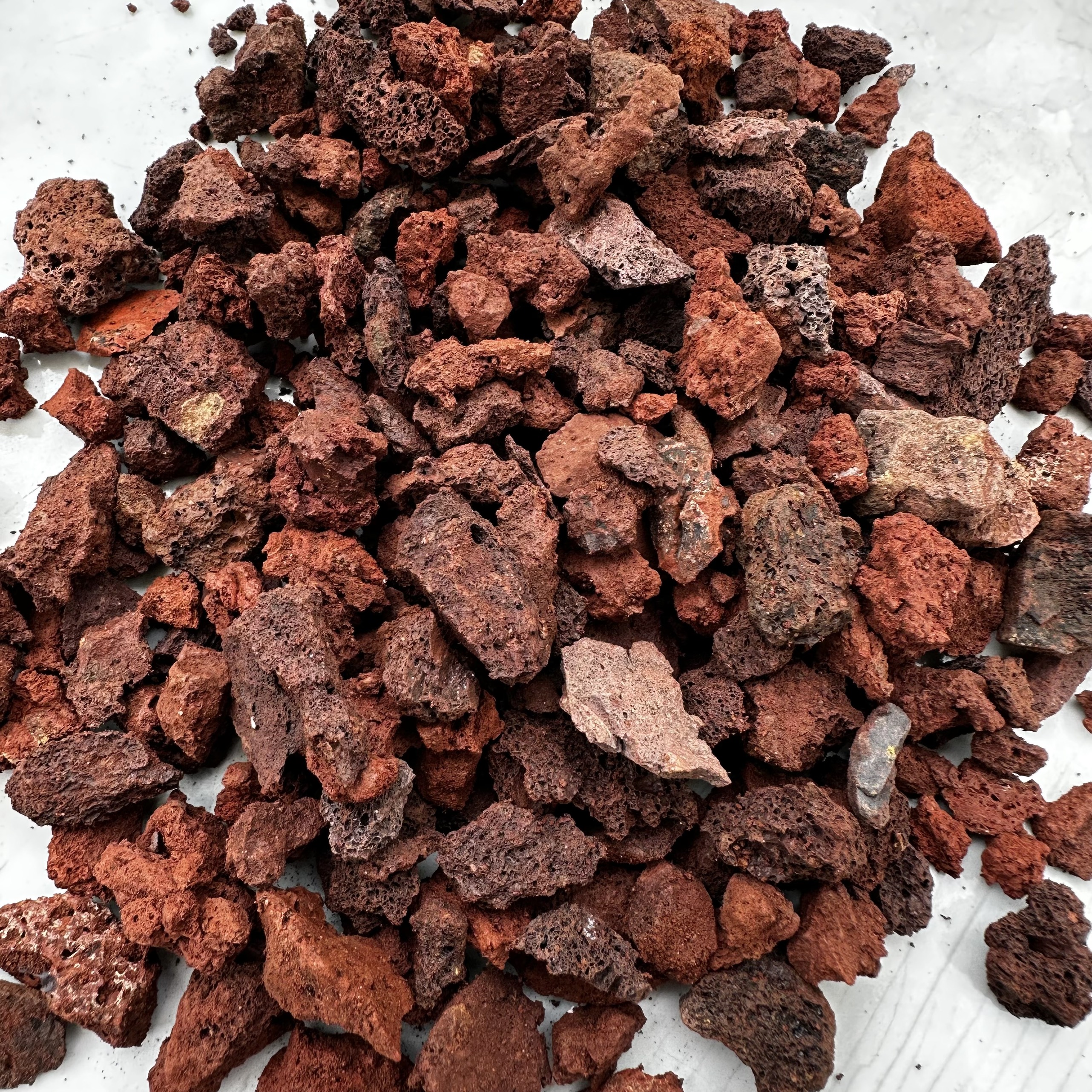 Đá nham thạch trải nền trang trí bể cá 1kg (s)