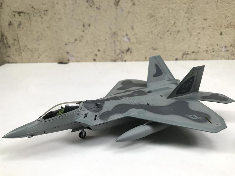 [HCM]Mô hình Máy bay Lockheed Martin F22 Raptor  1:100