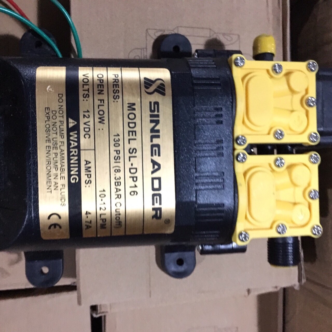 Máy bơm đôi Sinleader hoặc Việt Nhật 12v siêu mạnh