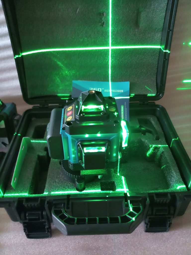 Máy cân mực laser 16 tia xanh Macan hàng đẹp