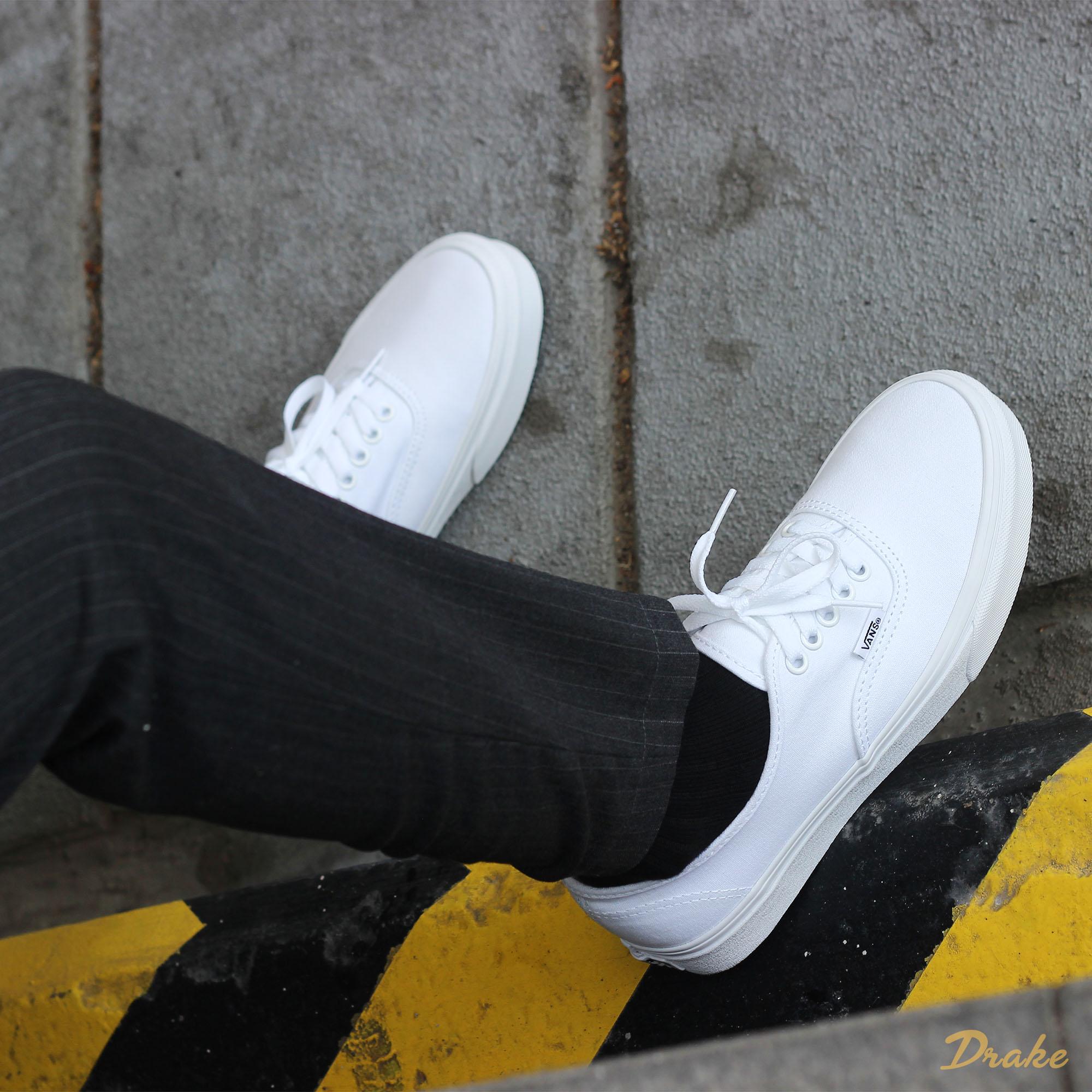 Giày Vans Authentic Classic VN000EE3W00