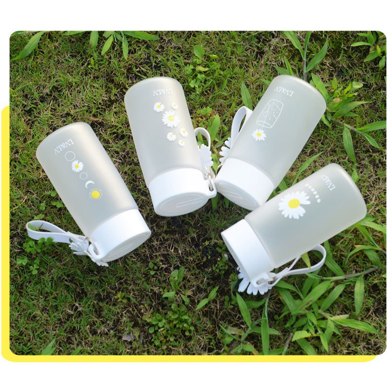 Bình Nước Cute Nhựa Hoa Cúc Mini Dễ Thương 550ml