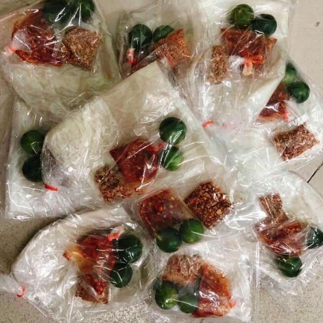 bánh tráng tắc sa tế 10b/60k