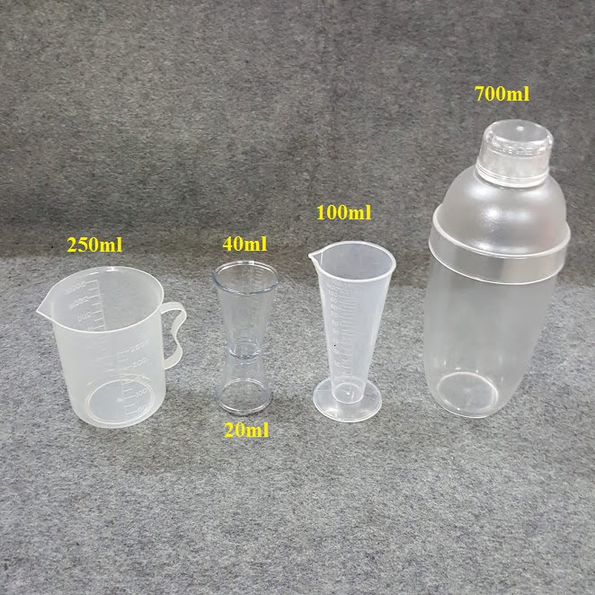 Combo 4 dụng cụ pha chế gồm Bình lắc 700ml ly đong 100ml ly đong 2 đầu ca 250ml