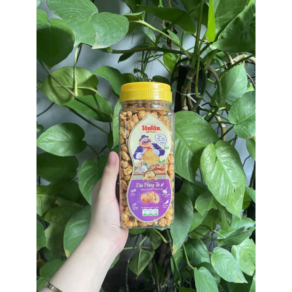 Đậu Phộng Tỏi Ớt Tân Tân Spicy Garlic Peanuts (Hủ 260g)
